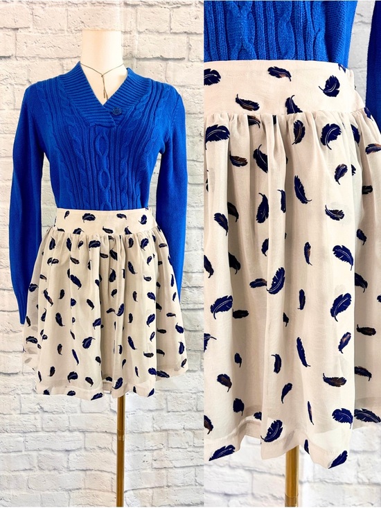 Forever 21 Dresses & Skirts - 2 Piece Styled Outfit Flocked Velvet Mini Skirt Cream Blue Sweater Office Chic